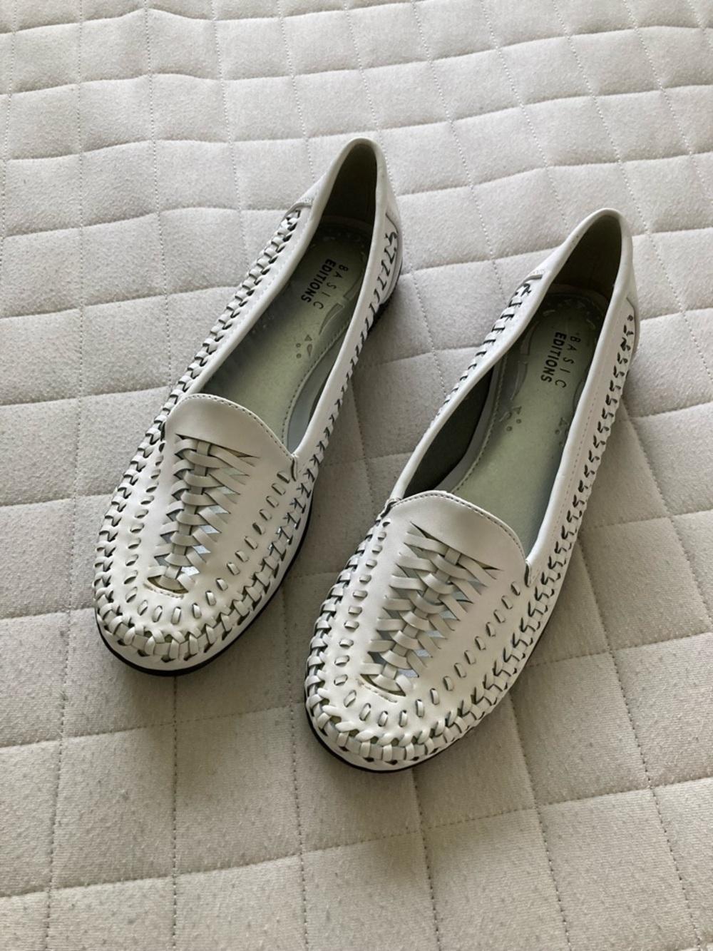 Basic Editions Women’s White Woven Leather Slip-On Loafers - Size 7.5